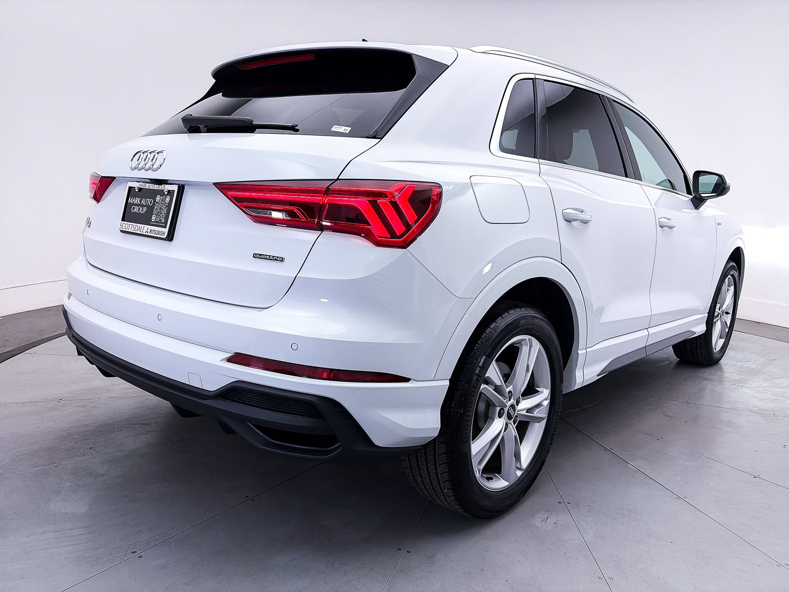 Used 2023 Audi Q3 2.0T Premium w/ Convenience Package AWD/4WD image 15