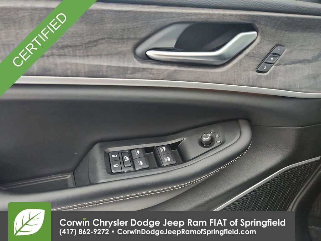 Certified 2023 Jeep Grand Cherokee L Limited image 20