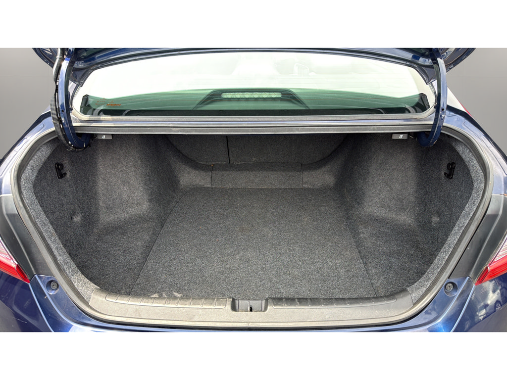 Used 2019 Honda Accord Touring image 18