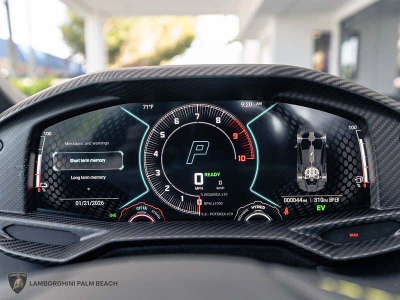 Used 2025 Lamborghini Revuelto AWD/4WD image 10