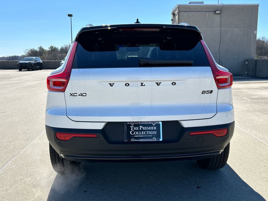 New 2026 Volvo XC40 B5 Ultra w/ Climate Package AWD/4WD image 3