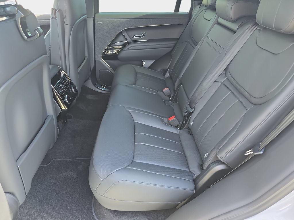 New 2027 Land Rover Range Rover Sport Dynamic SE AWD/4WD image 14