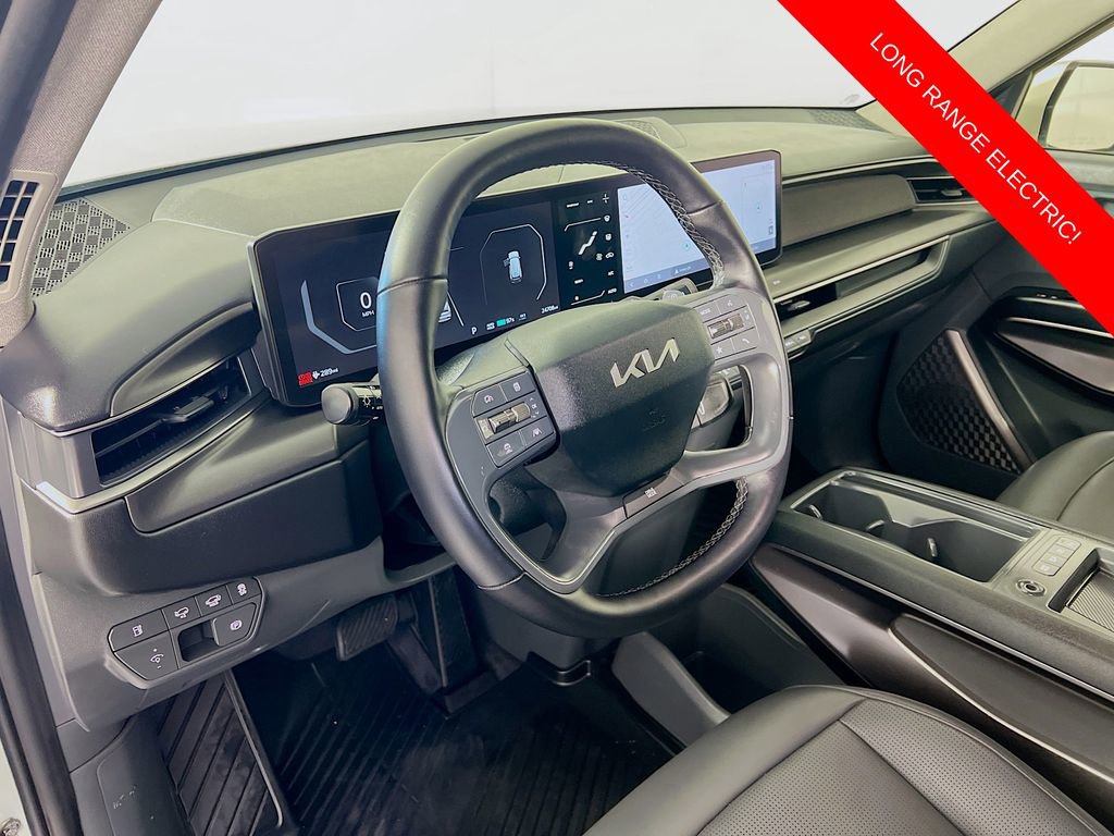 Used 2024 Kia EV9 Light Long Range RWD image 10