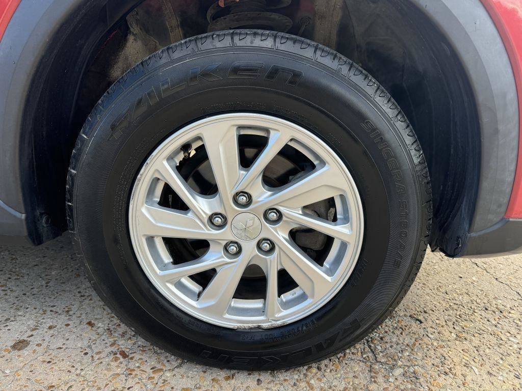 Used 2018 Mitsubishi Eclipse Cross ES AWD/4WD image 9