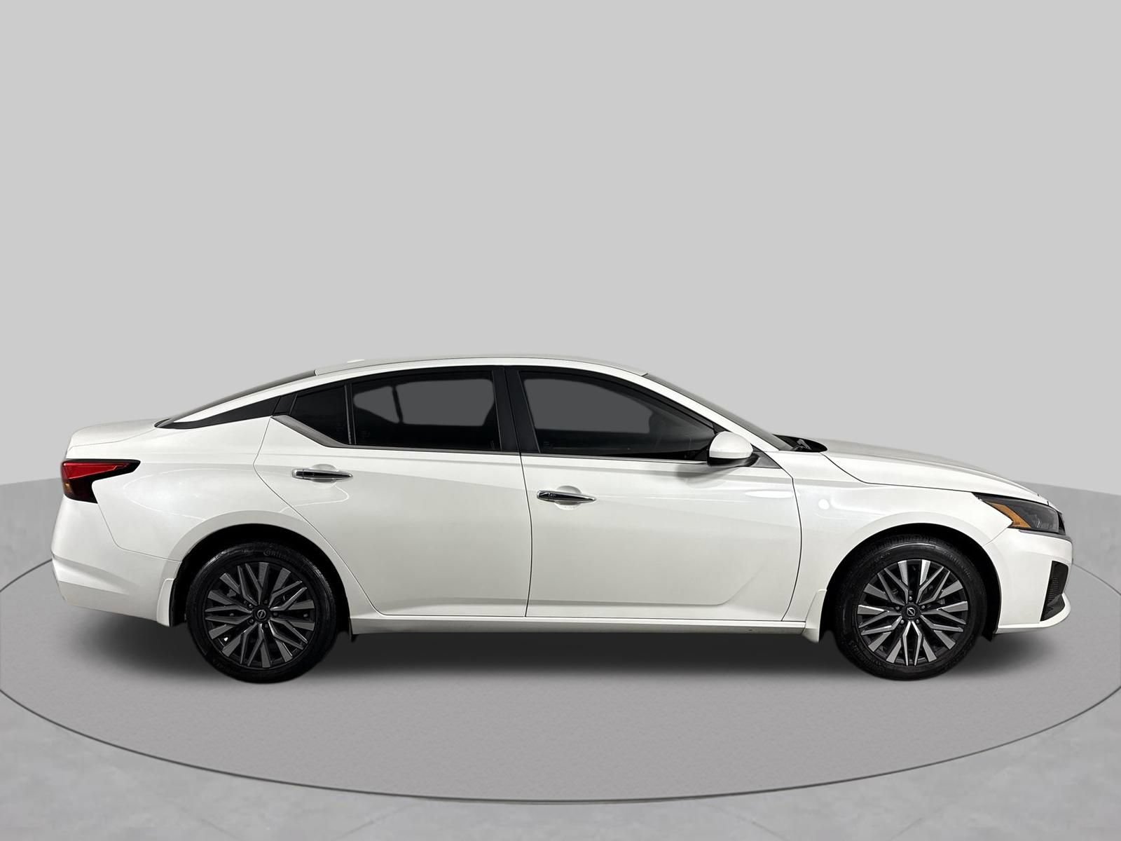 Certified 2023 Nissan Altima 2.5 SV AWD/4WD image 36