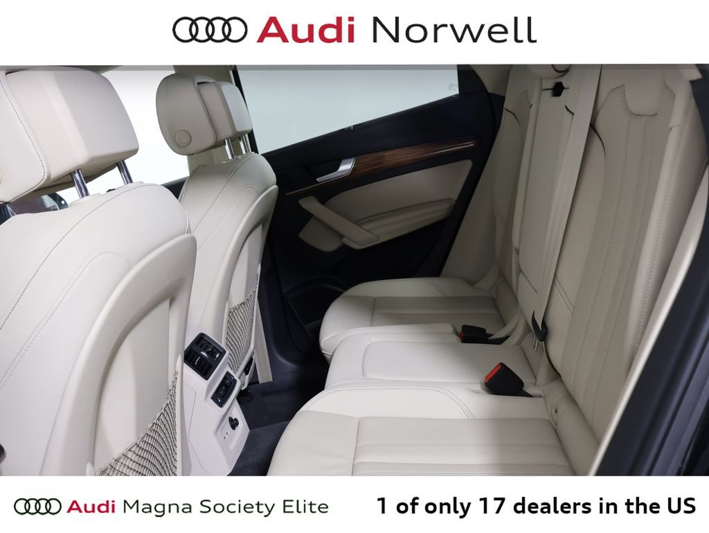 Used 2021 Audi Q5 Prestige w/ Prestige Package image 23