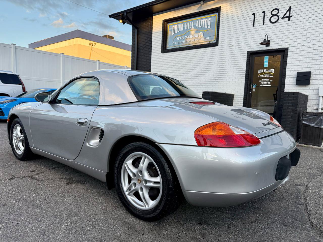 Used 1998 Porsche Boxster RWD image 3