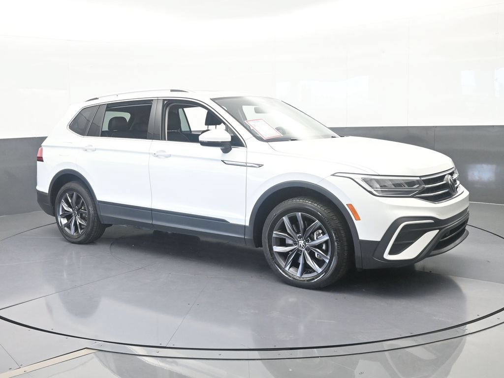 Used 2023 Volkswagen Tiguan SE FWD image 8