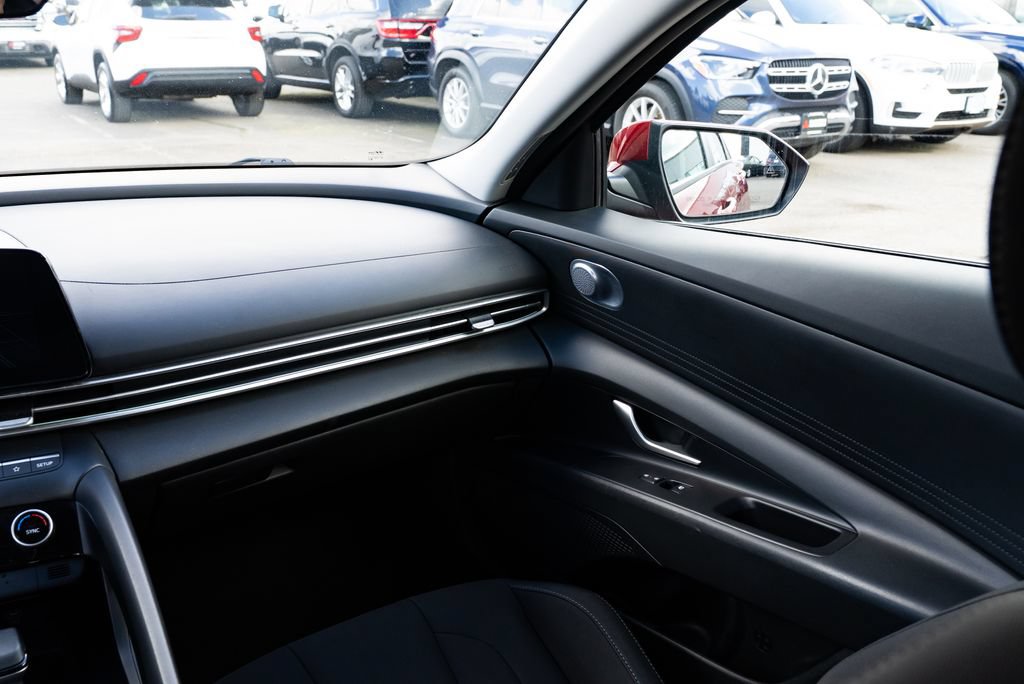 Used 2024 Hyundai Elantra SEL FWD image 10