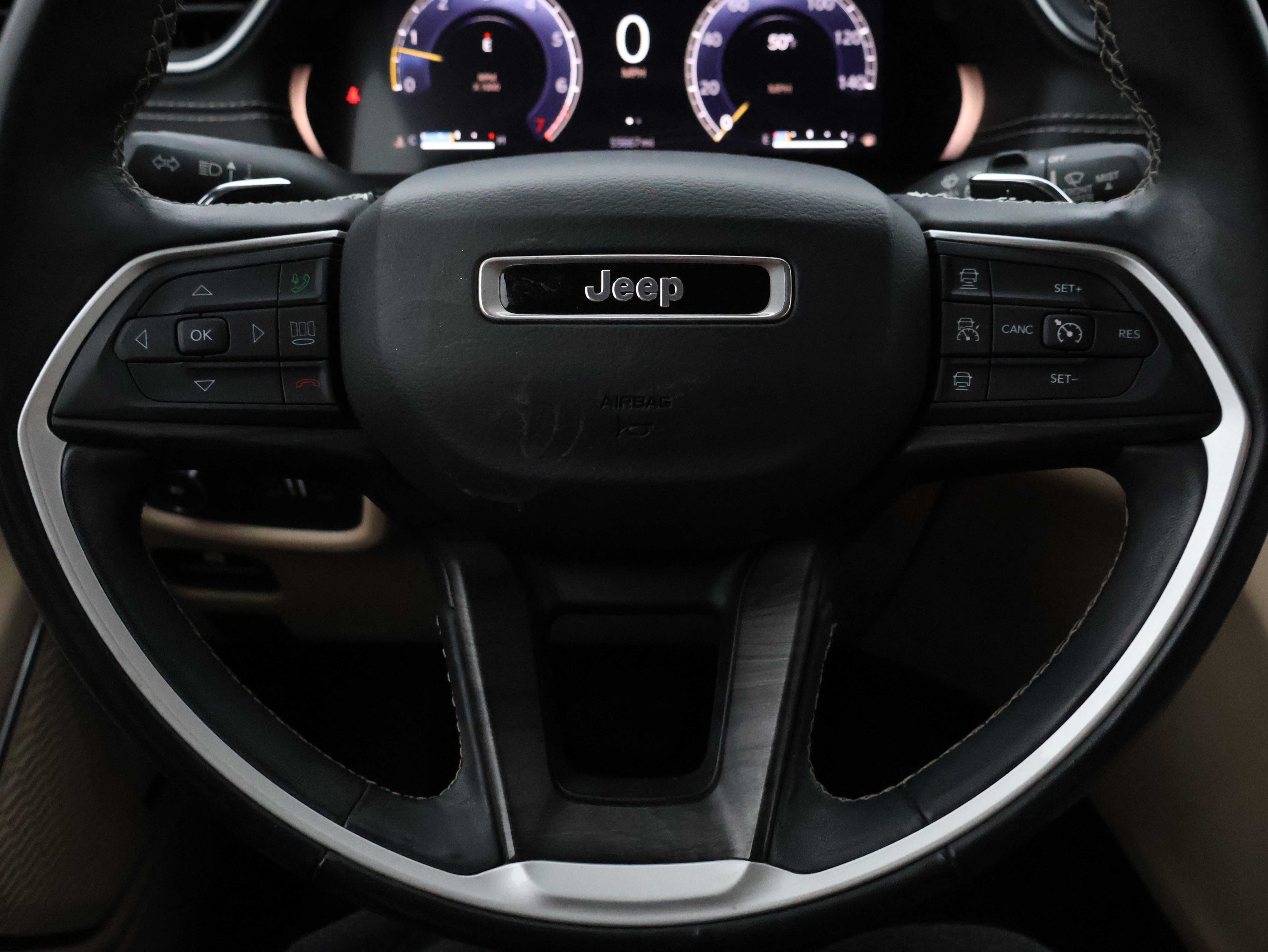 Used 2021 Jeep Grand Cherokee L Limited image 31