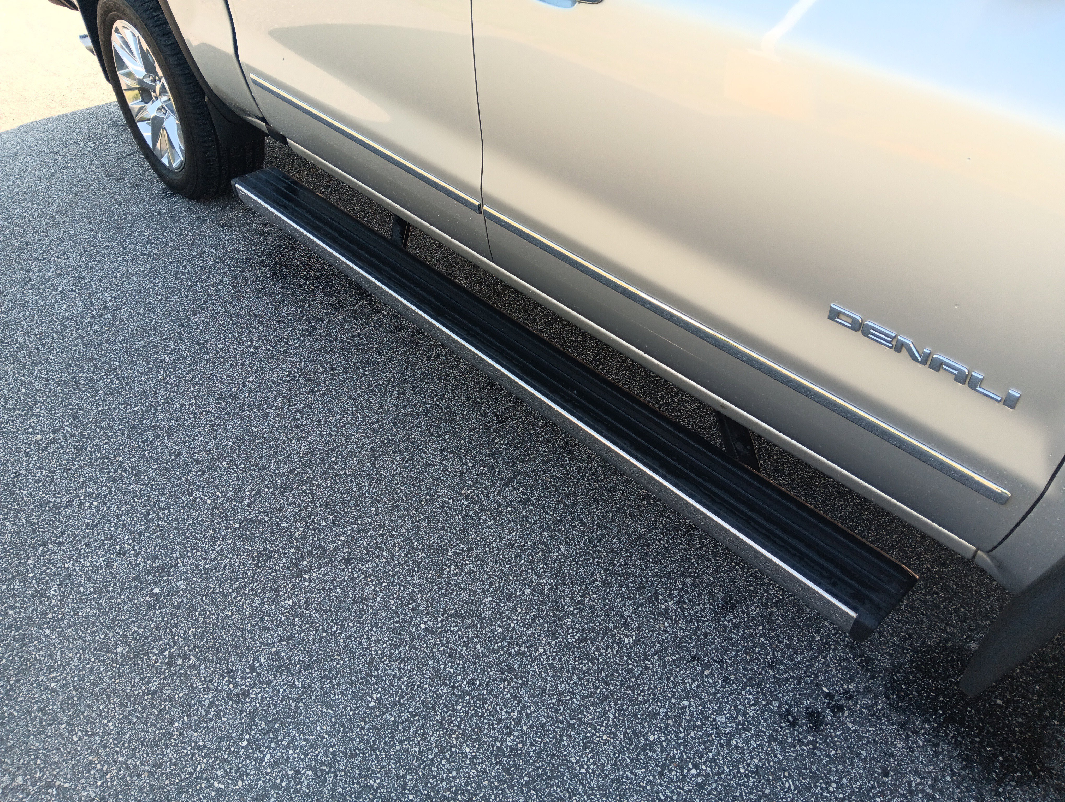 Used 2018 GMC Sierra 1500 Denali w/ Denali Ultimate Package AWD/4WD image 23