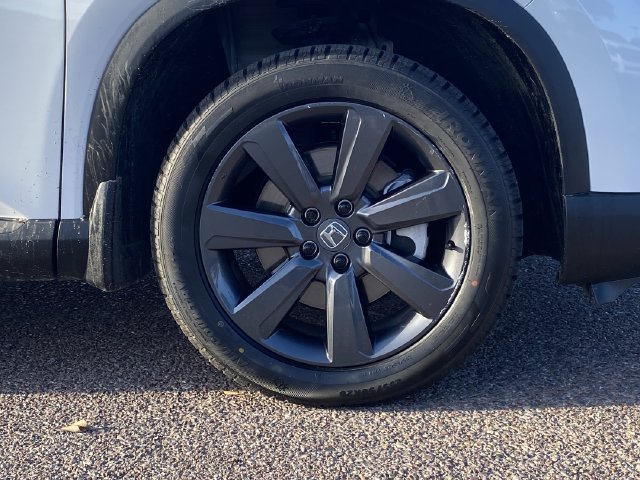 Used 2025 Honda Pilot Sport image 11