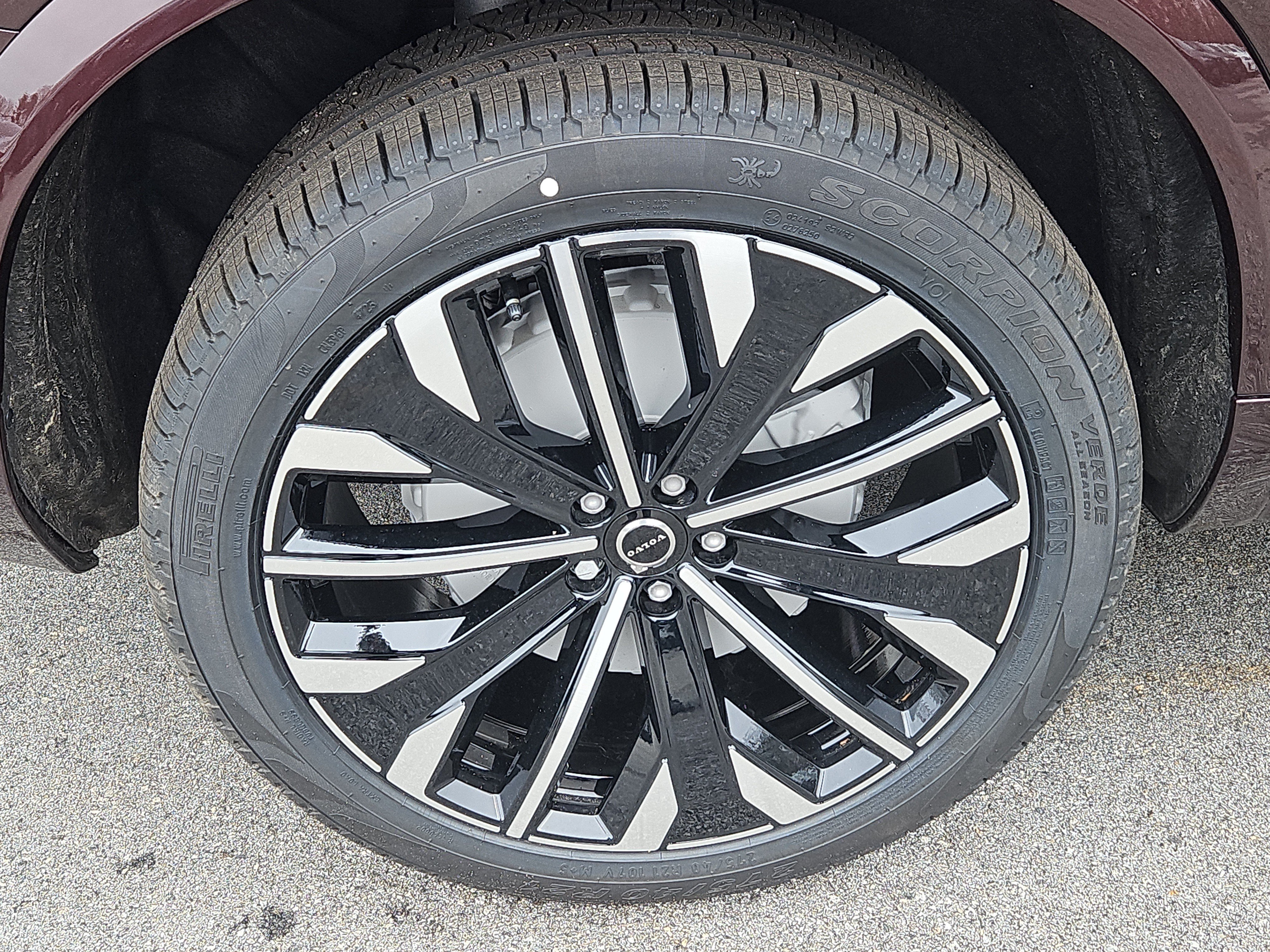 New 2026 Volvo XC90 T8 Plus w/ Protection Package Premier AWD/4WD image 20