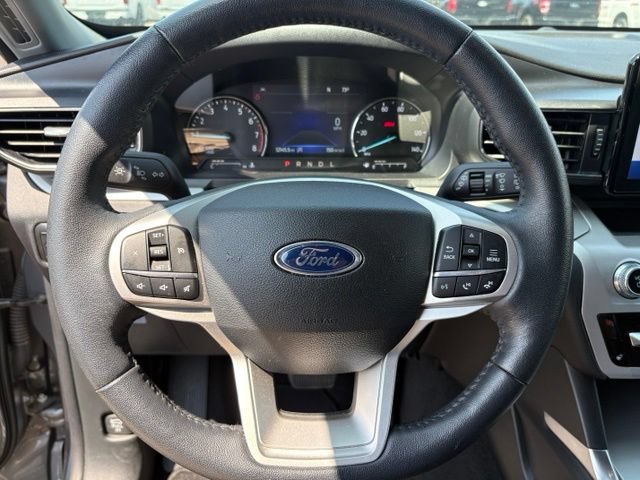 Used 2024 Ford Explorer XLT w/ Equipment Group 202A AWD/4WD image 24