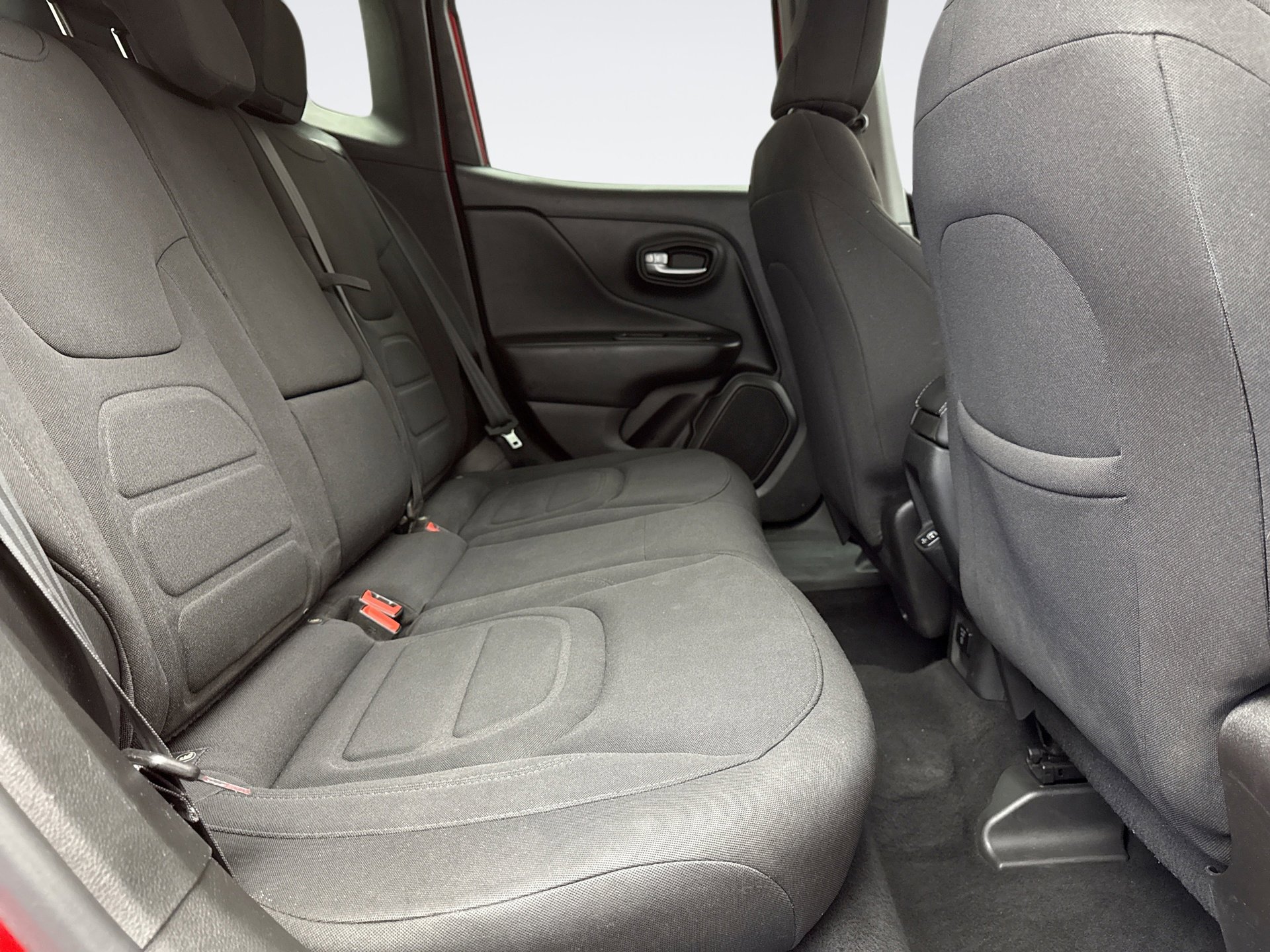 Used 2022 Jeep Renegade Latitude w/ Convenience Group image 17