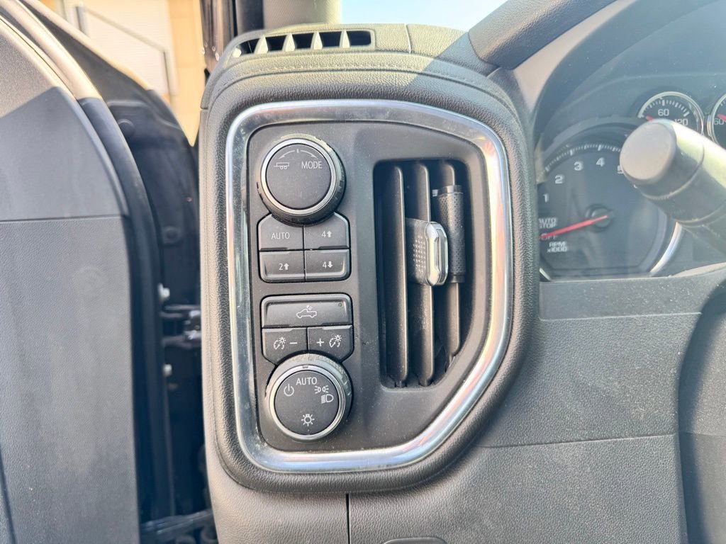 Used 2020 Chevrolet Silverado 1500 LT w/ All-Star Edition AWD/4WD image 17