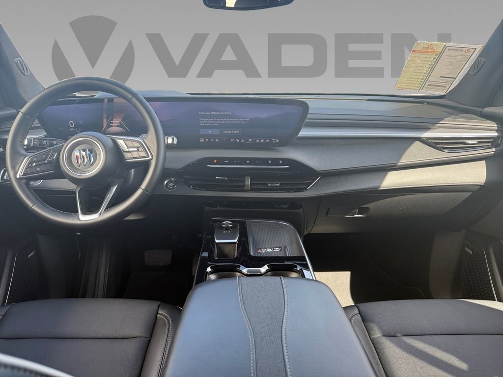 Used 2025 Buick Enclave Preferred image 2