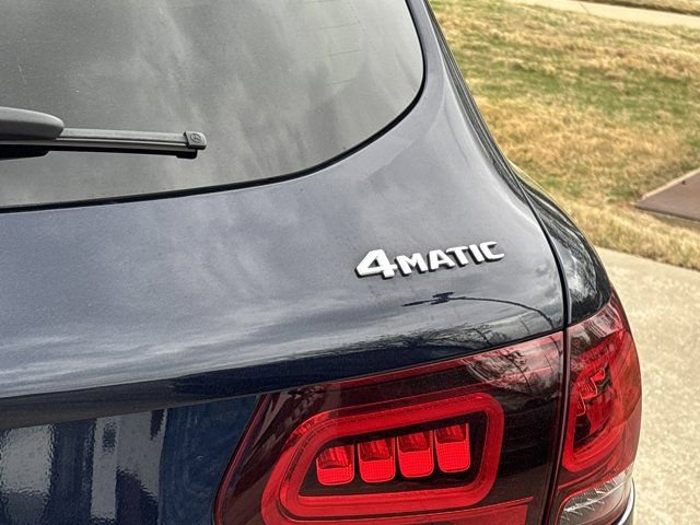 Used 2021 Mercedes-Benz GLC 300 4MATIC image 7