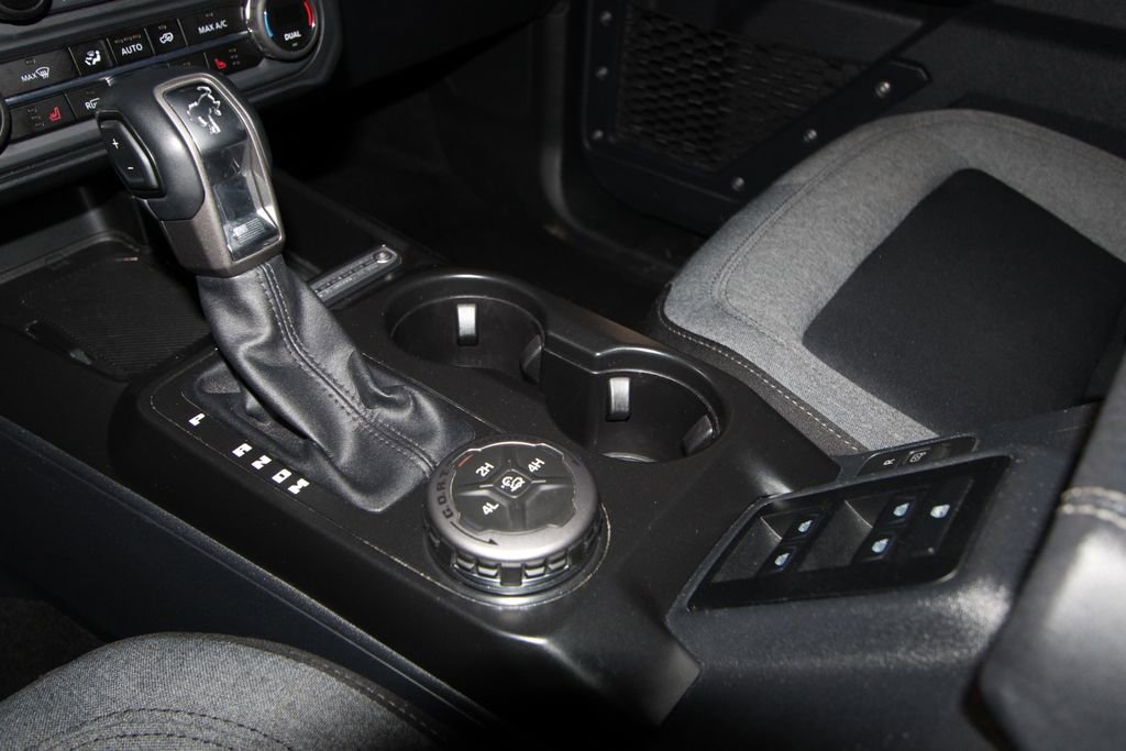 Used 2025 Ford Bronco Big Bend image 16