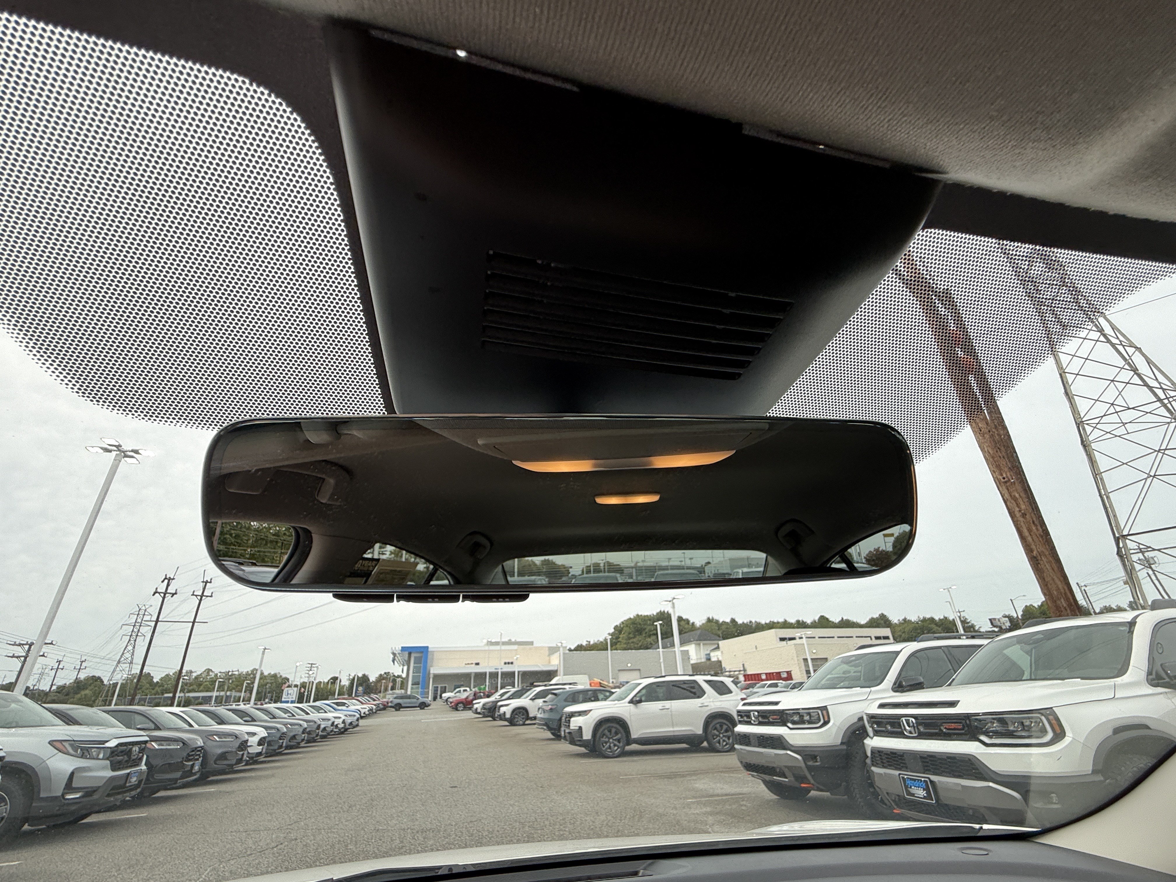 Used 2024 Nissan Sentra SR FWD image 26