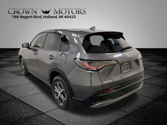 Used 2025 Honda HR-V EX-L image 4