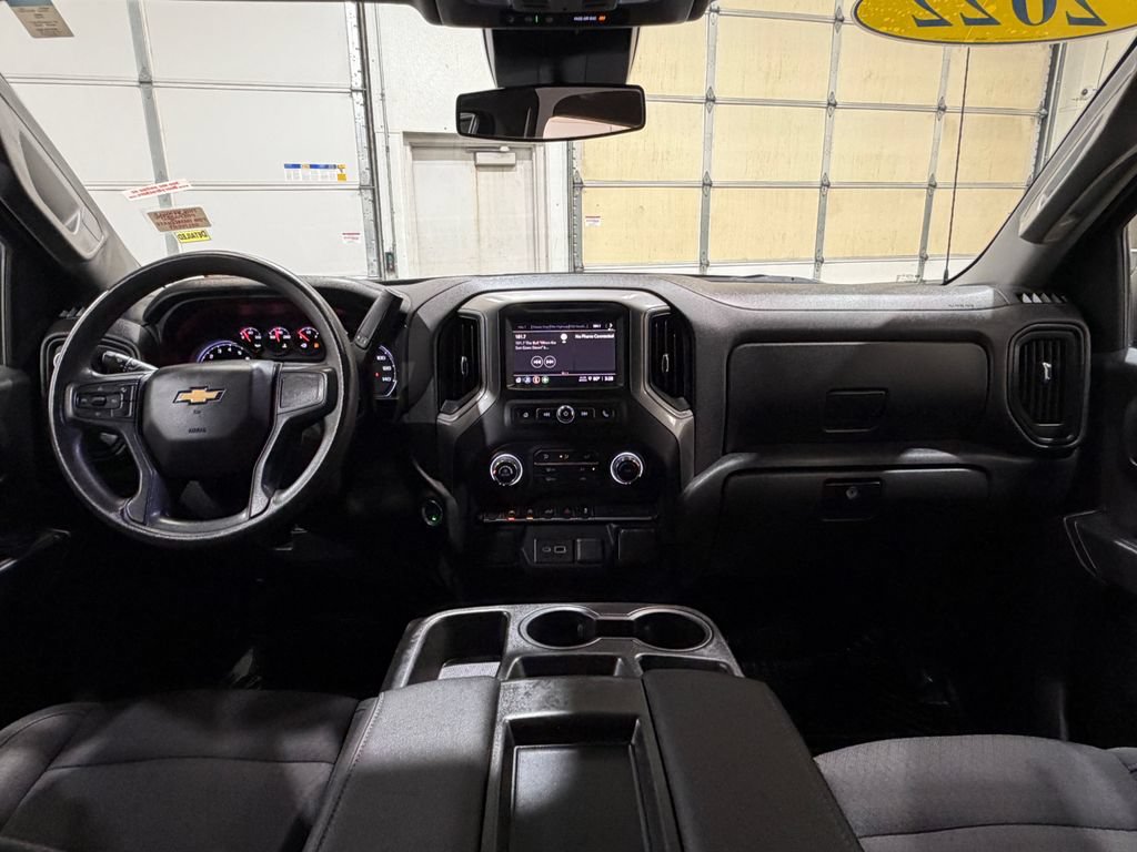 Used 2022 Chevrolet Silverado 1500 Custom AWD/4WD image 28