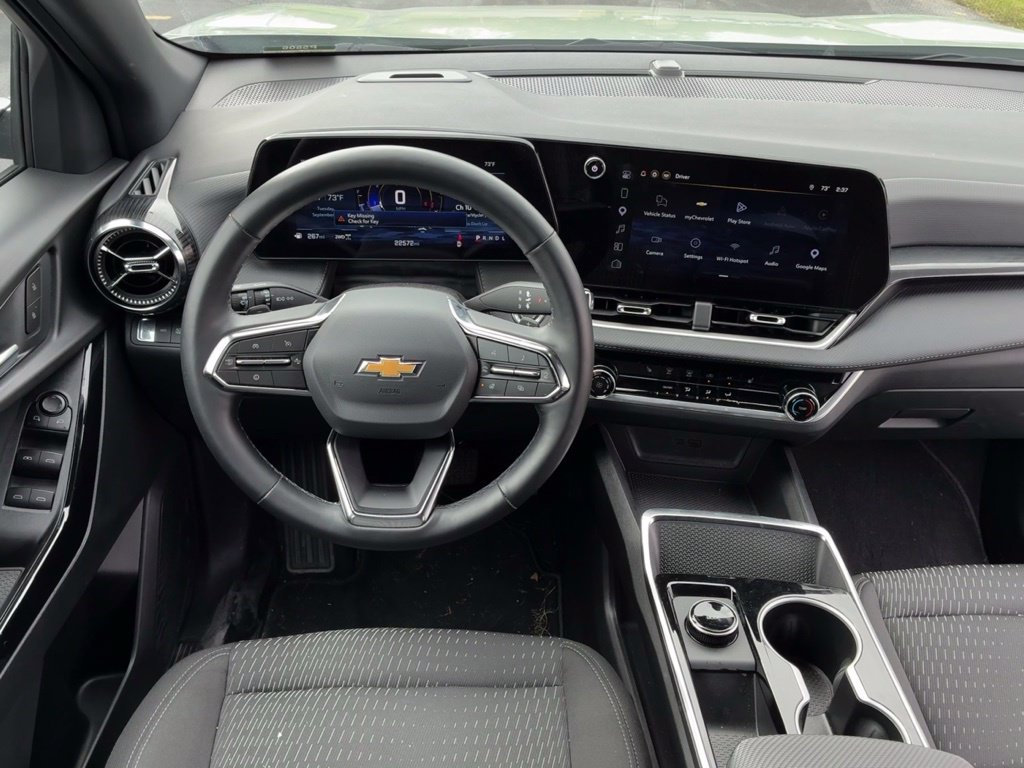 Used 2026 Chevrolet Equinox LT AWD/4WD image 9