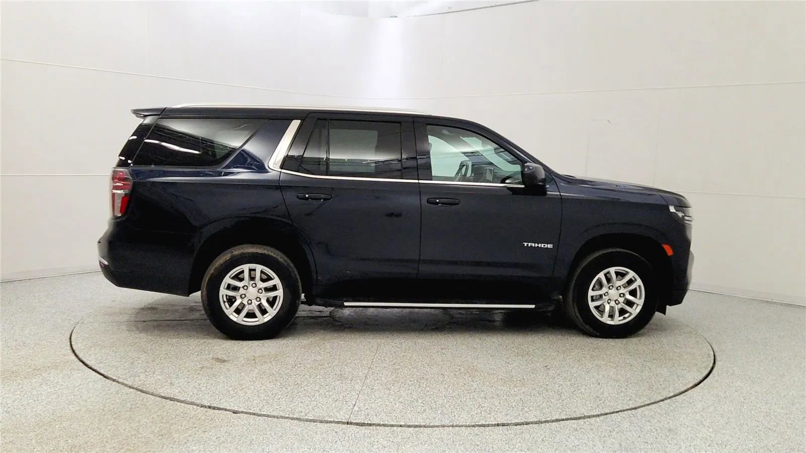 Used 2024 Chevrolet Tahoe LT image 8