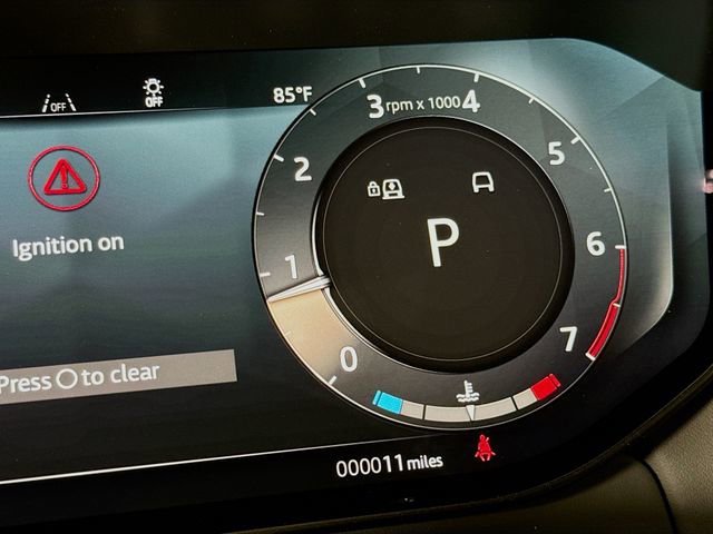 New 2026 Land Rover Range Rover SE image 13