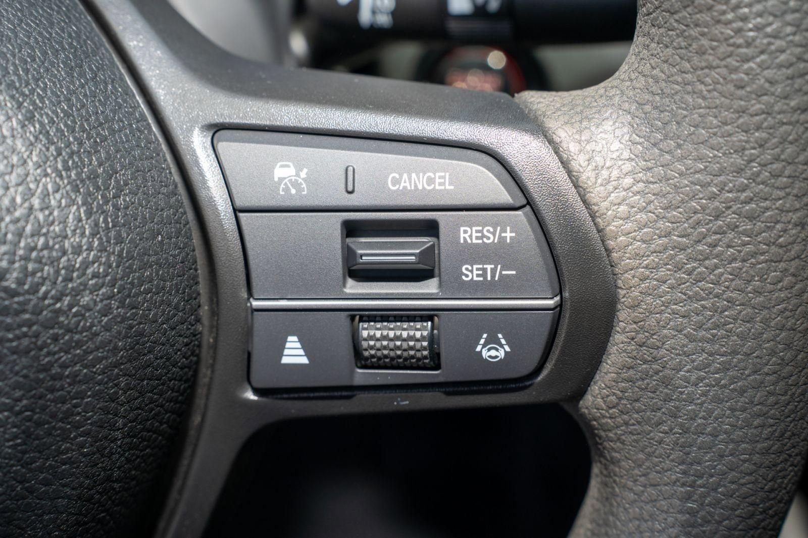 Certified 2023 Honda Accord EX image 32
