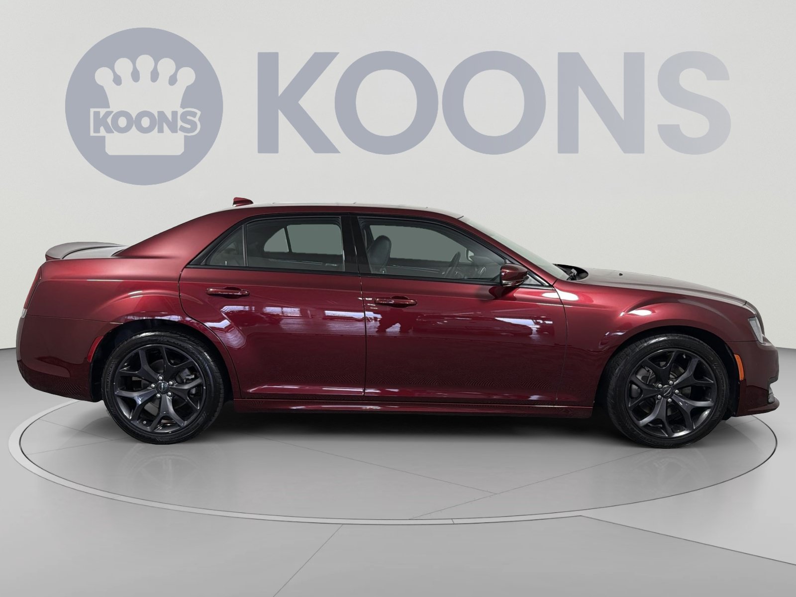 Used 2023 Chrysler 300 S w/ Comfort Group RWD image 8