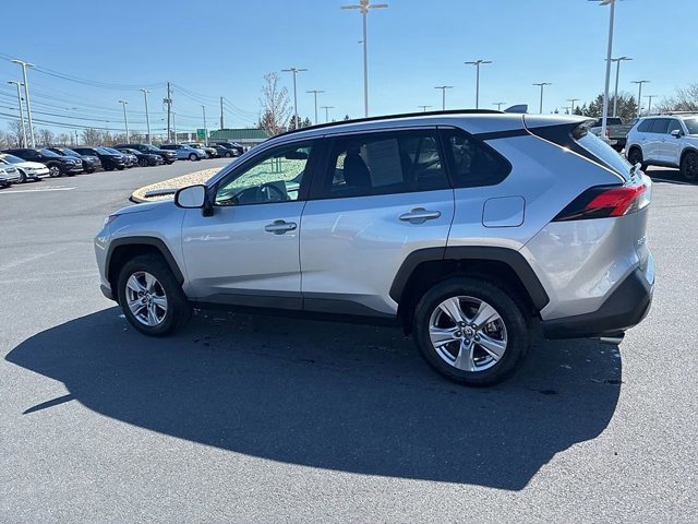 Used 2025 Toyota RAV4 XLE image 11