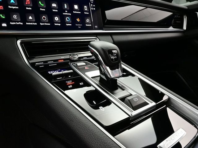 Certified 2023 Porsche Panamera 4 w/ Assistance Package AWD/4WD image 11
