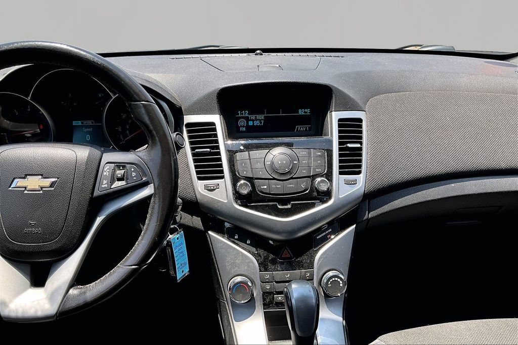 Used 2014 Chevrolet Cruze LT FWD image 9