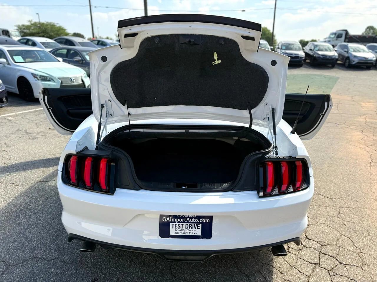 Used 2016 Ford Mustang Premium image 27