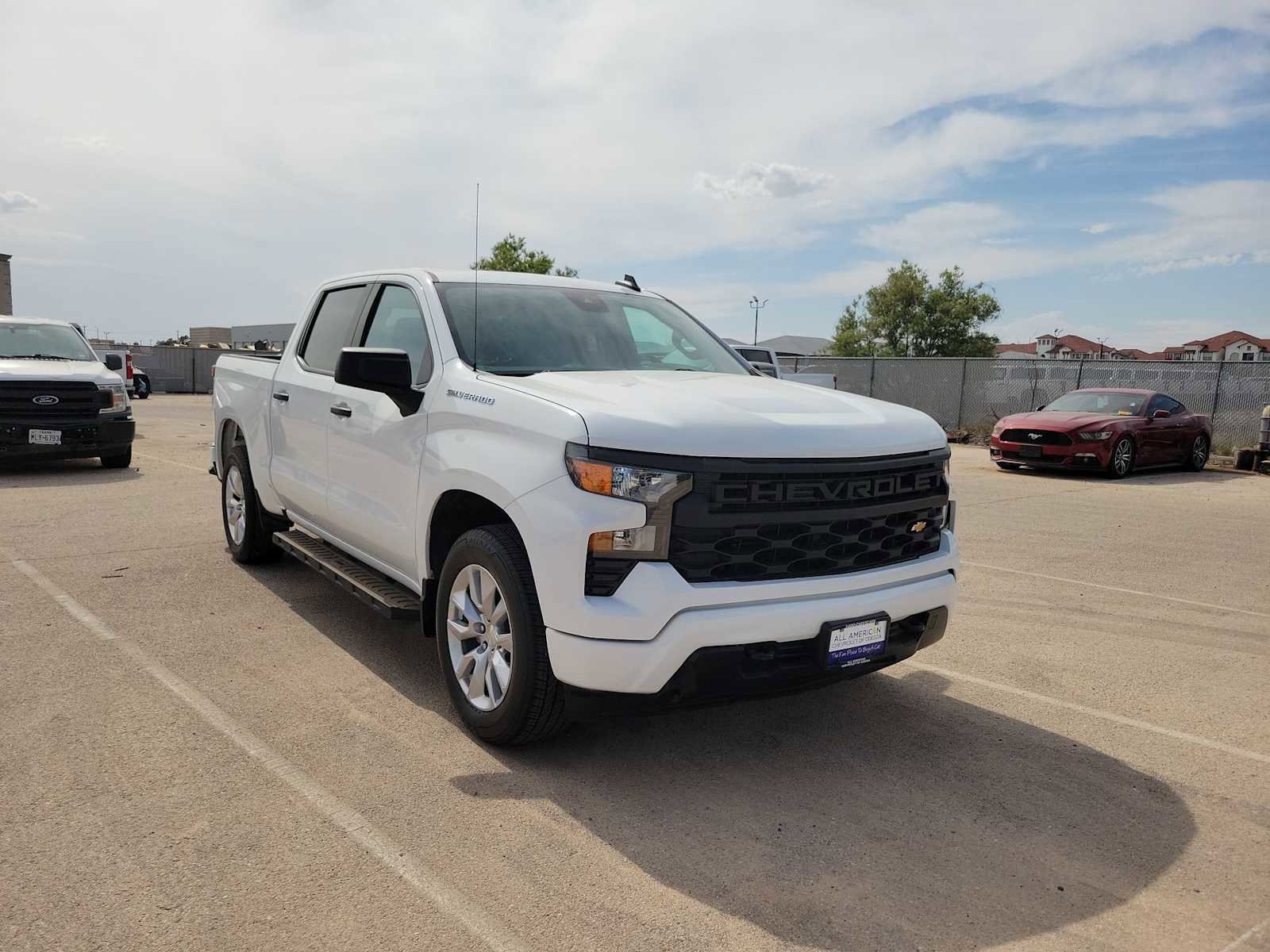 Used 2024 Chevrolet Silverado 1500 Custom RWD image 2