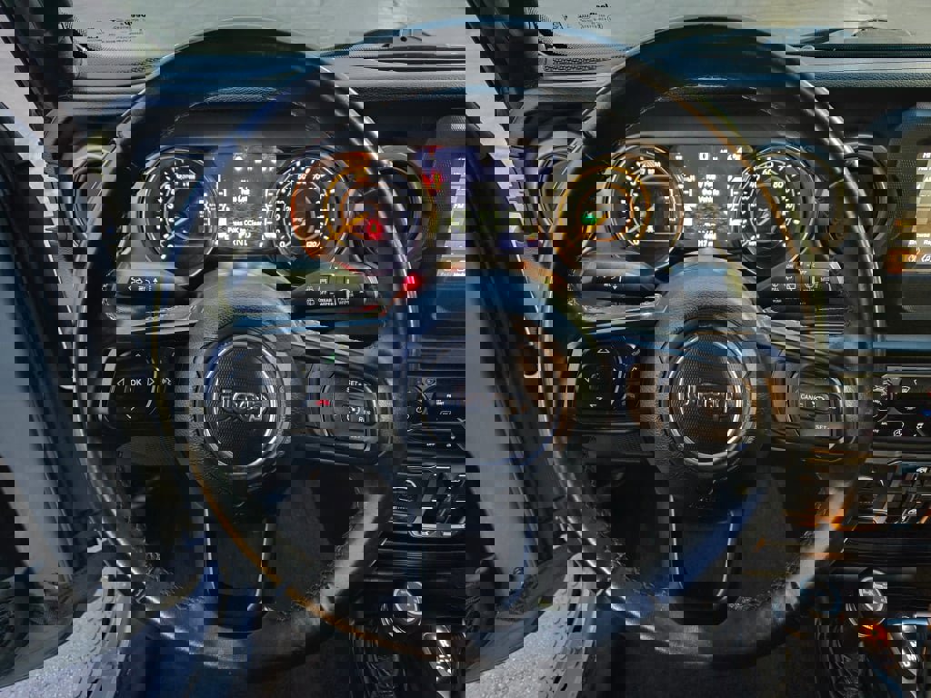 Used 2021 Jeep Wrangler Unlimited Sport image 27