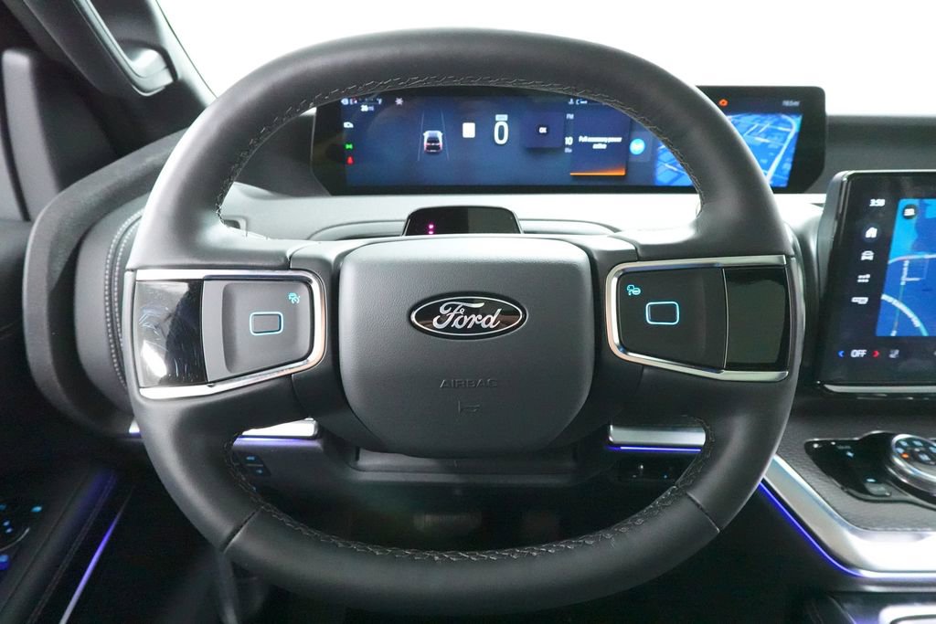 New 2026 Ford Expedition Platinum image 9