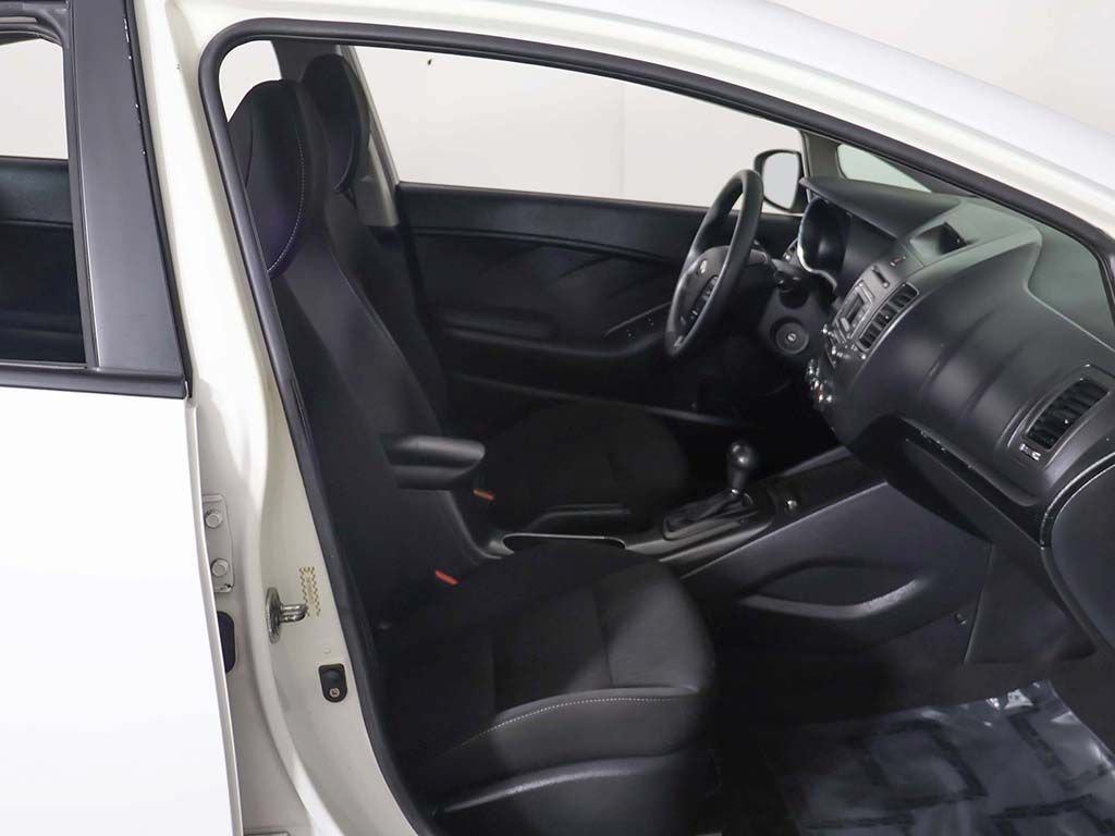 Used 2016 Kia Forte LX FWD image 19