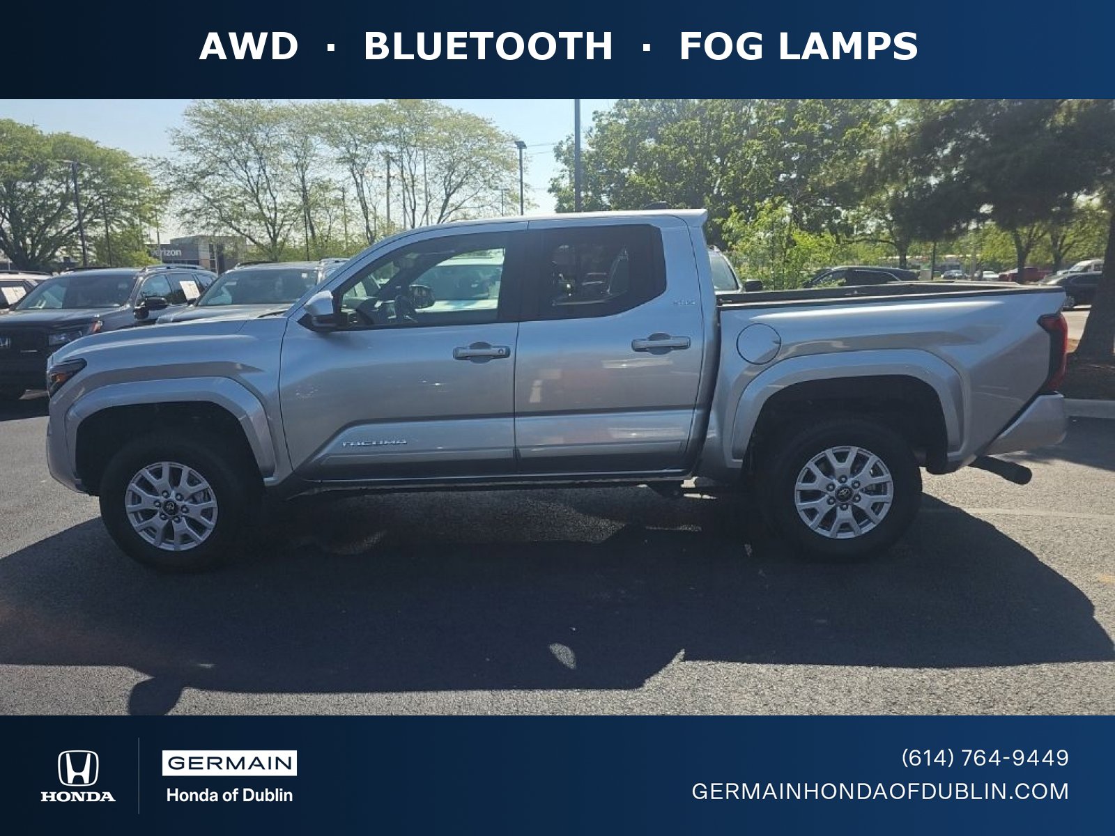 Used 2025 Toyota Tacoma SR5 AWD/4WD image 1