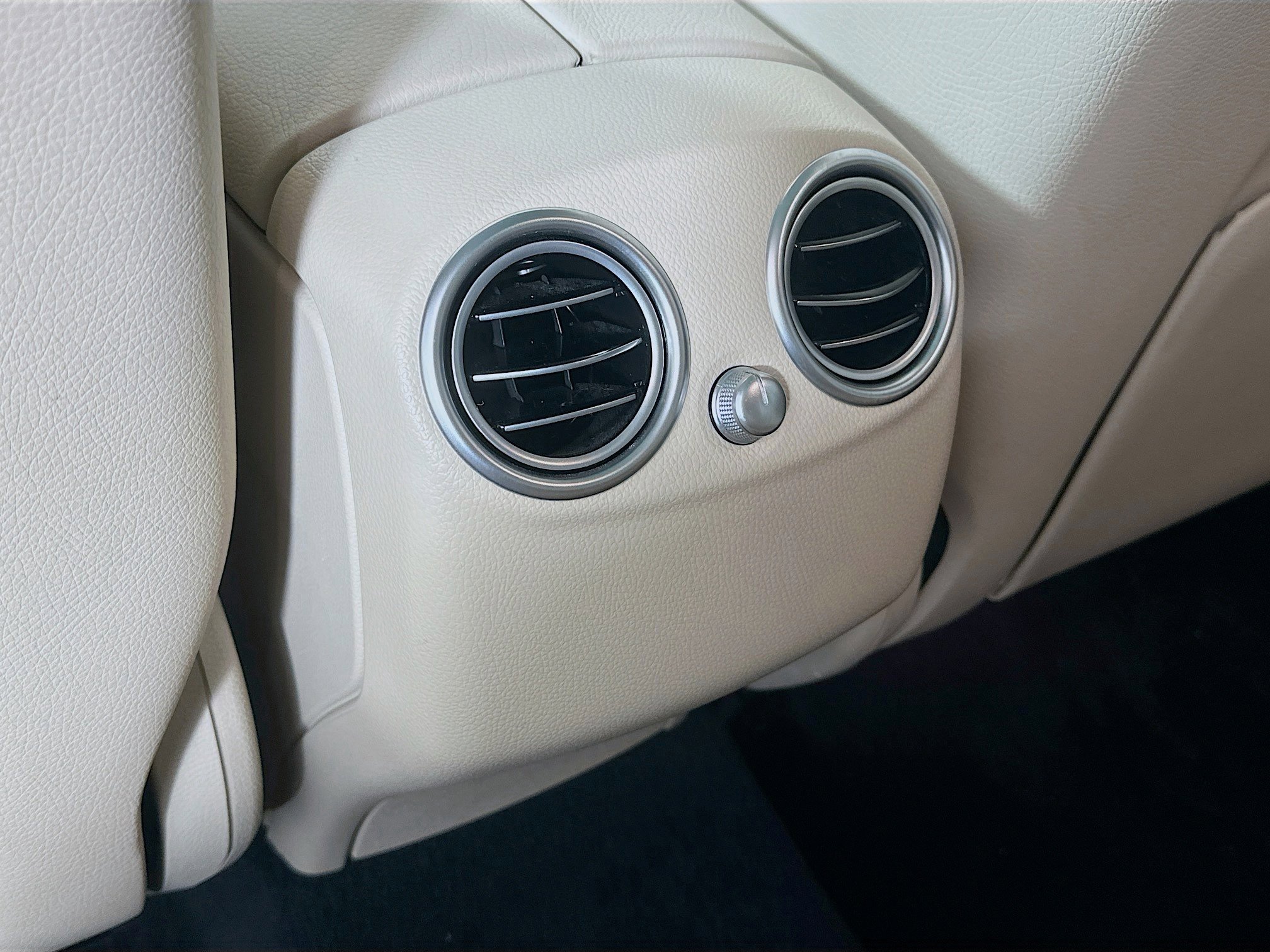 Used 2022 Mercedes-Benz GLC 300 4MATIC image 32