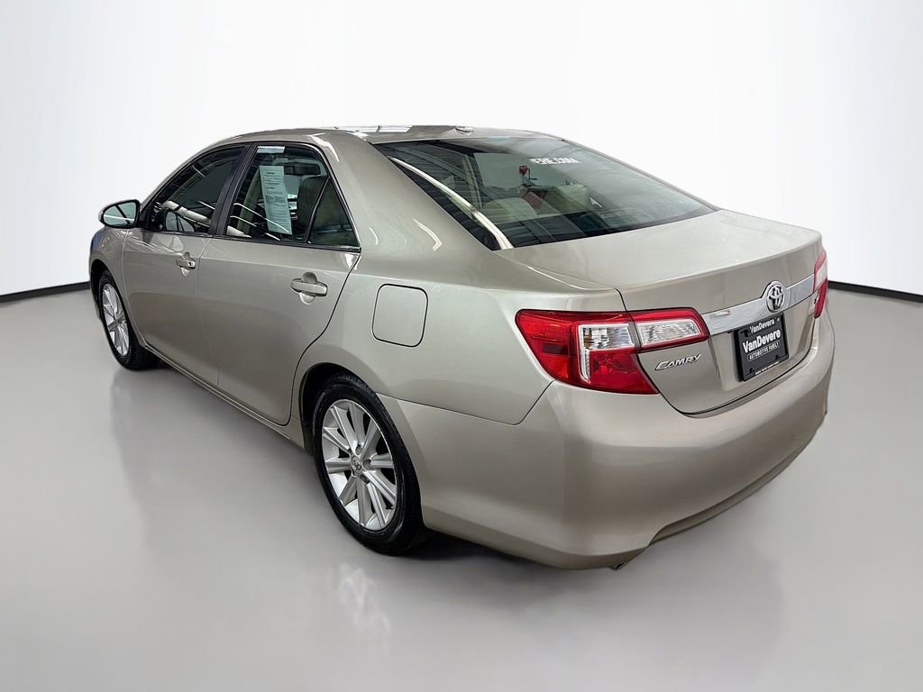 Used 2014 Toyota Camry XLE FWD image 7
