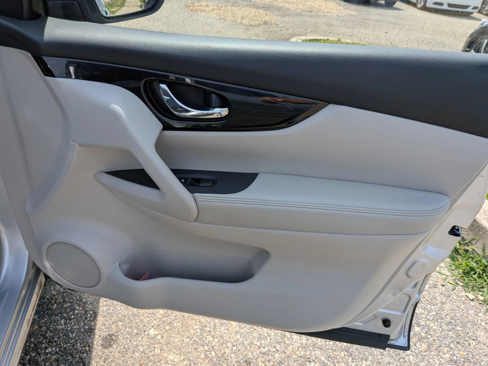 Used 2020 Nissan Rogue Sport SV w/ All-Weather Package AWD/4WD image 38