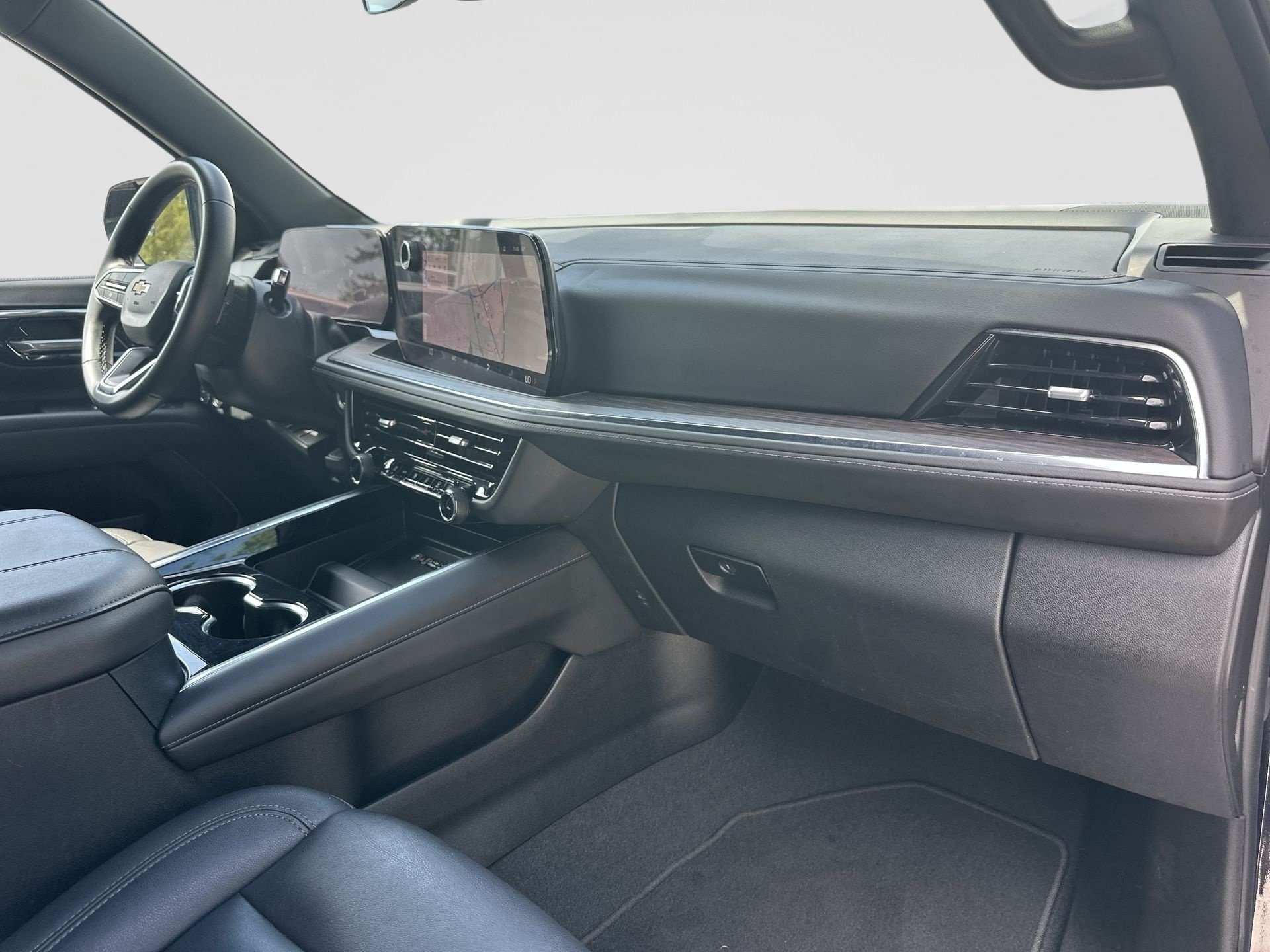Certified 2025 Chevrolet Tahoe LT RWD image 28