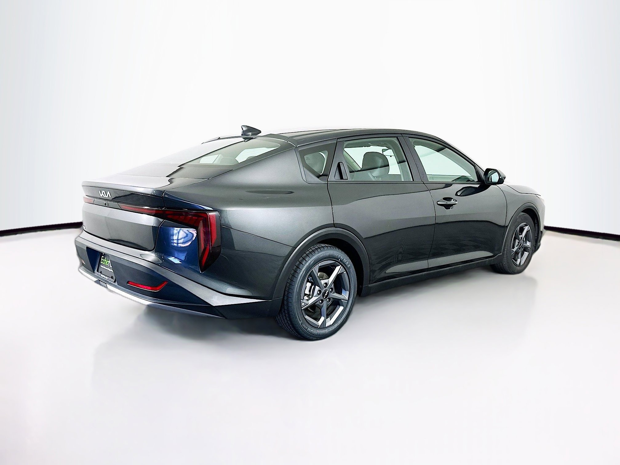 Used 2025 Kia K4 LXS image 9