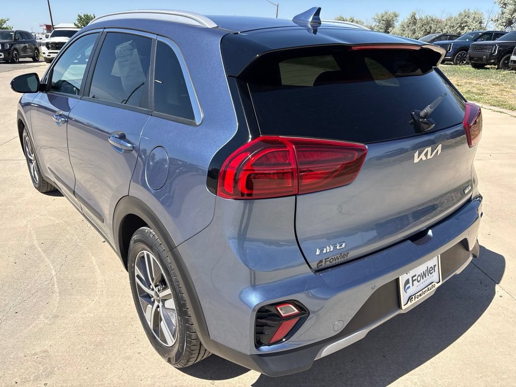Used 2022 Kia Niro EX Premium FWD image 3