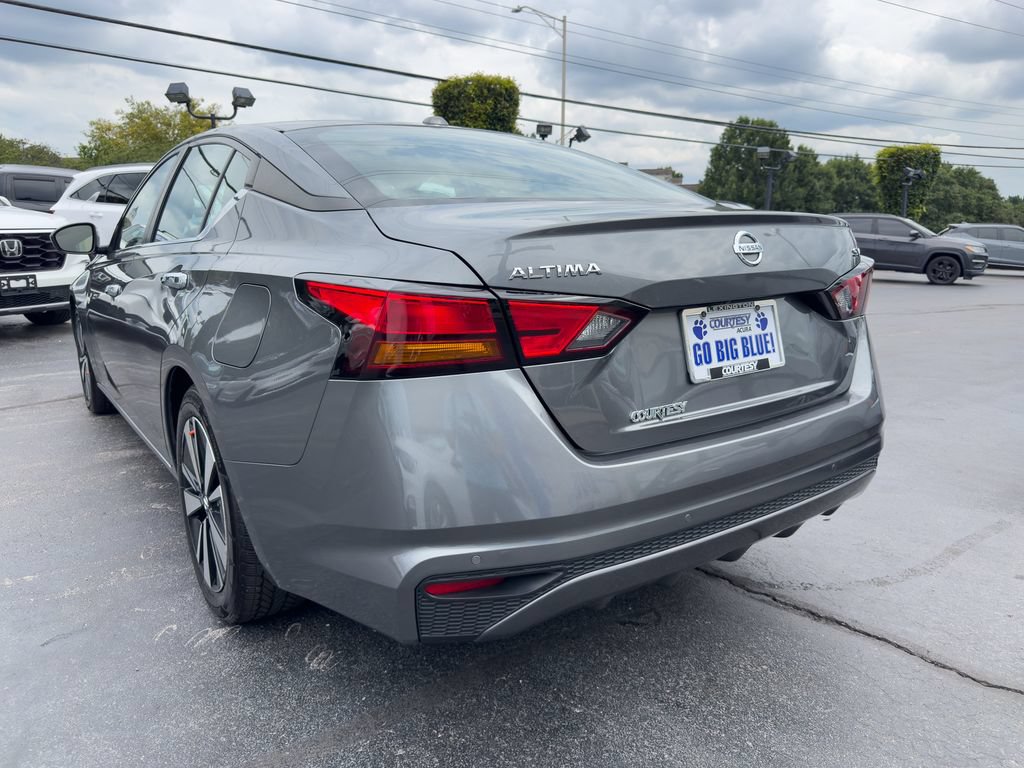 Used 2021 Nissan Altima 2.5 SV FWD image 5