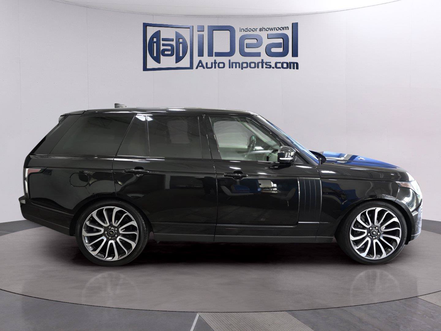 Used 2019 Land Rover Range Rover Supercharged AWD/4WD image 6