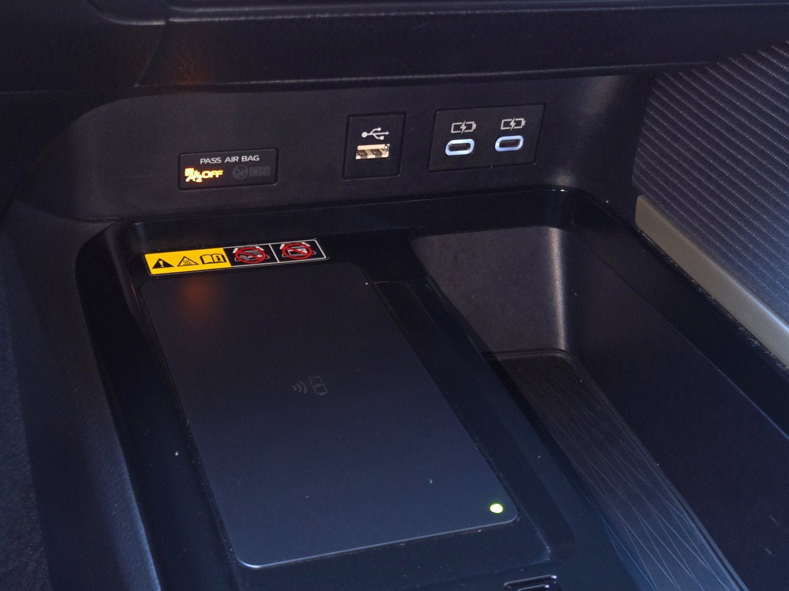 Certified 2025 Toyota Camry SE FWD image 18