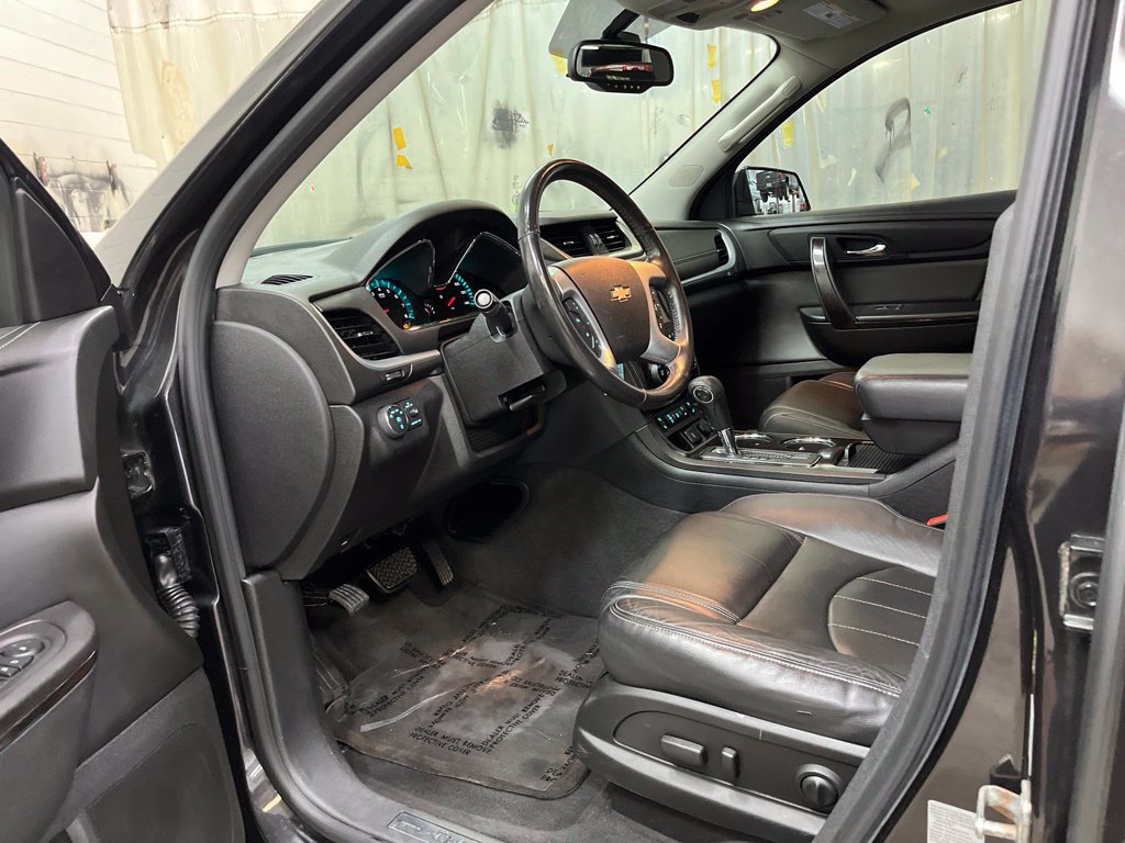 Used 2017 Chevrolet Traverse Premier AWD/4WD image 11